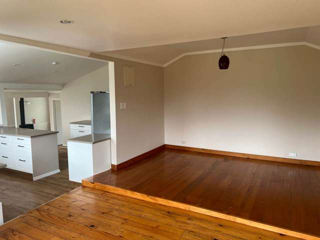 63 Tawa Road Kumeu_3