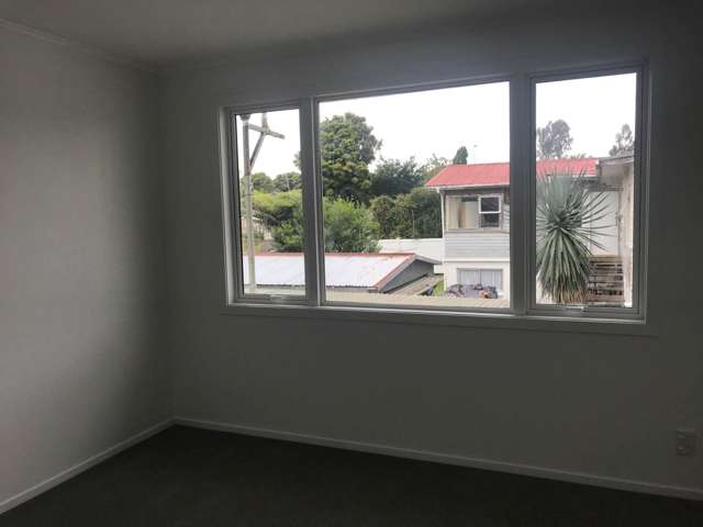 9 Maybelle Place Kelston_4