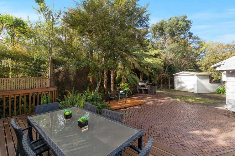 18 Easter Parade Glen Eden_16