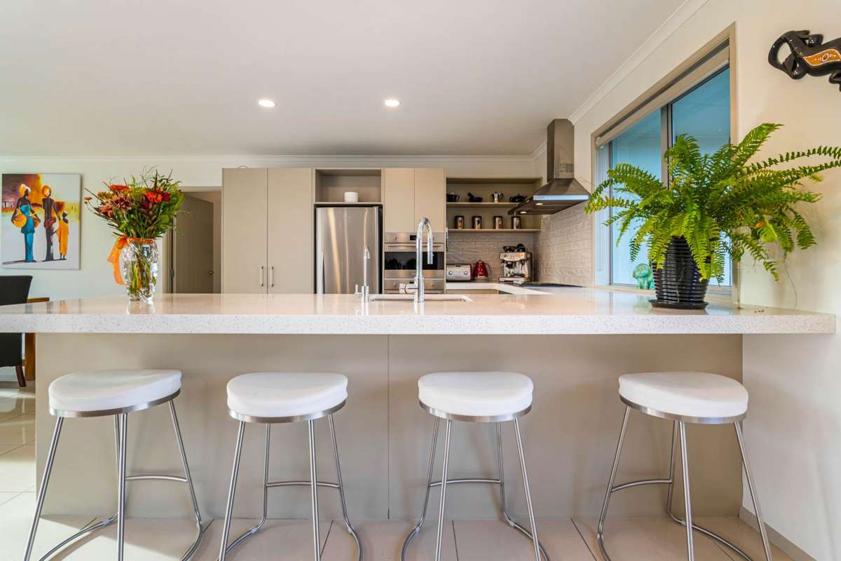 466 Whitehills Road_5