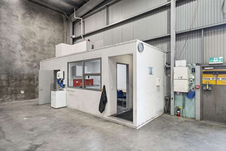 13-15 Edmonton Road Hornby_8