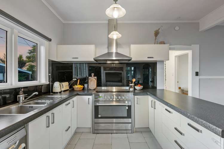 397 West Coast Road Glen Eden_9