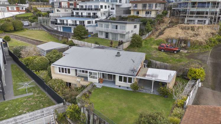 7 Catherine Crescent Moturoa_1