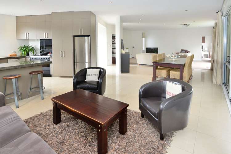 9 Lupetti Rise West Harbour_5