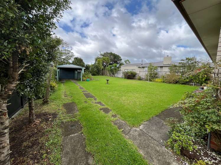 35 Vera Road Te Atatu South_12