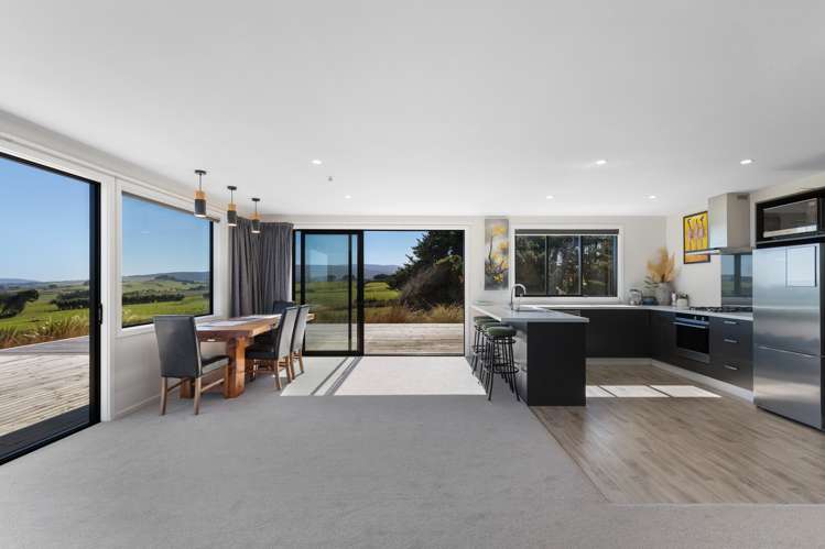 77 Tihaka Beach Road Riverton & Surrounds_7