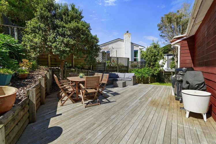 9A Kowhai Street Tawa_2