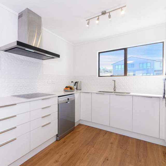 2/68 View Road Henderson_3