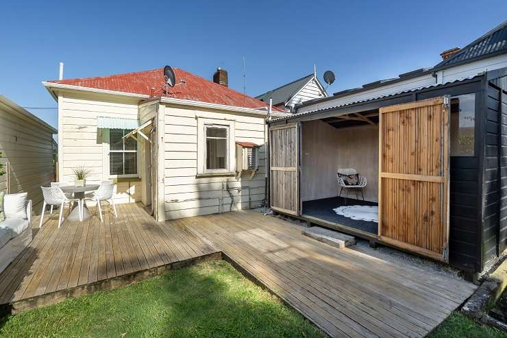 cottage with front veranda  5 Mira Street, Ponsonby, Auckland