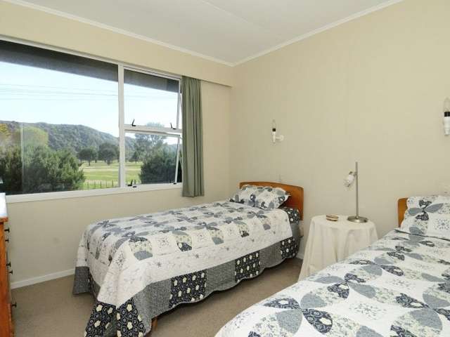 12 Banks Street Tolaga Bay_2