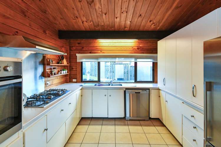 137 Everglade Drive Totara Heights_10