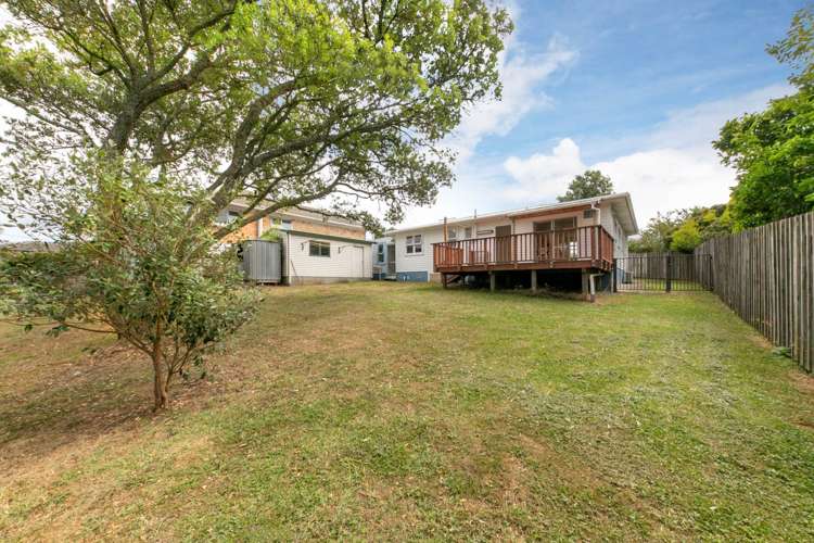 18 Fruitvale Road New Lynn_13
