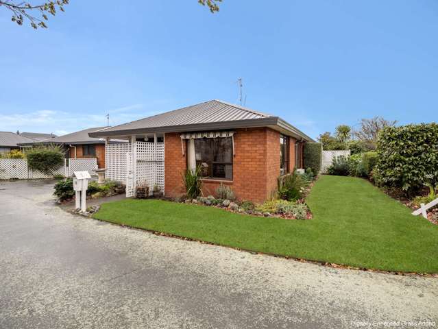 Easy Care Living in the Heart of Ashburton