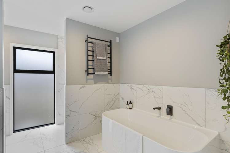 519 Mangorei Road Highlands Park_13