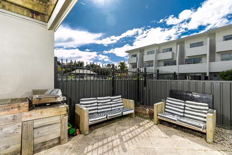 14/3 Riverside Road Orewa_20