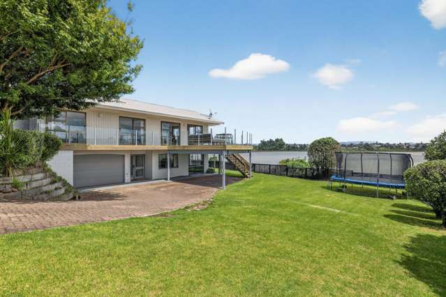 Waterfront Living with Panoramic Views