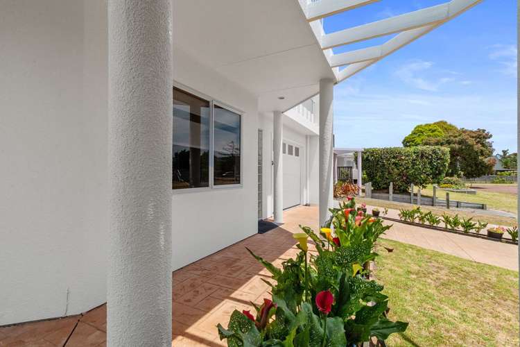 4 Claxton Avenue Pauanui_21