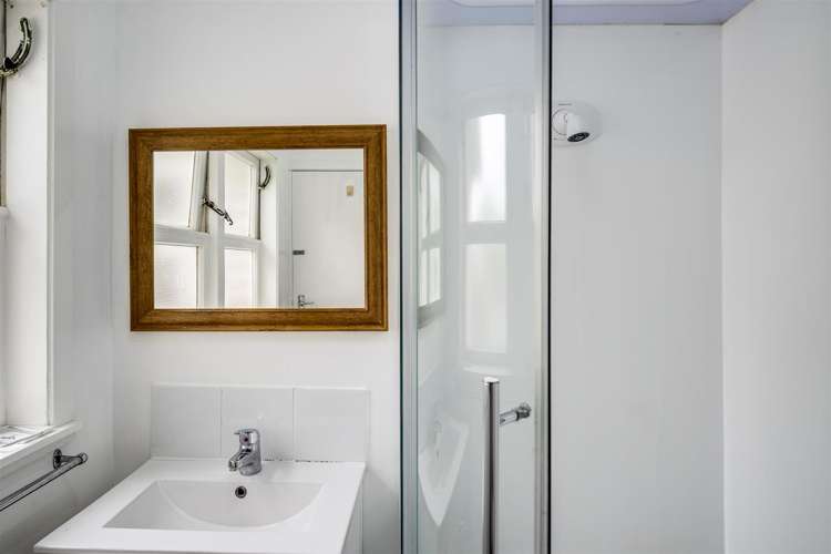 1004a Saint Aubyn Street West Saint Leonards_24