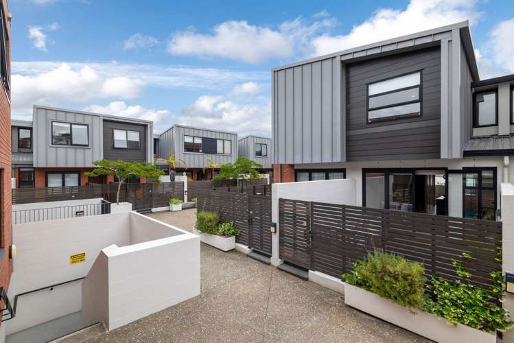 27/4 Stables Lane Silverdale_28