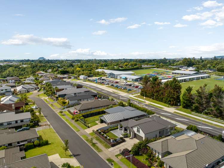 43 Benmore Crescent Pyes Pa_19