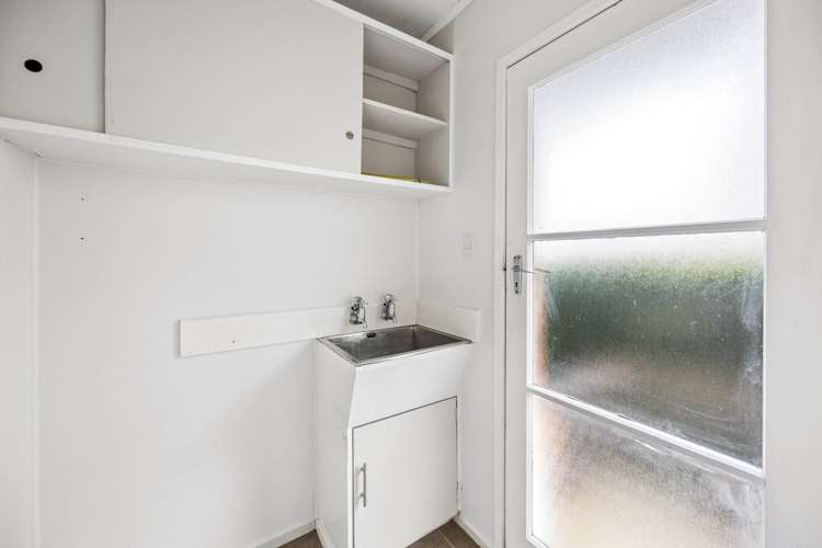 2/1058 Great North Road Pt Chevalier_9