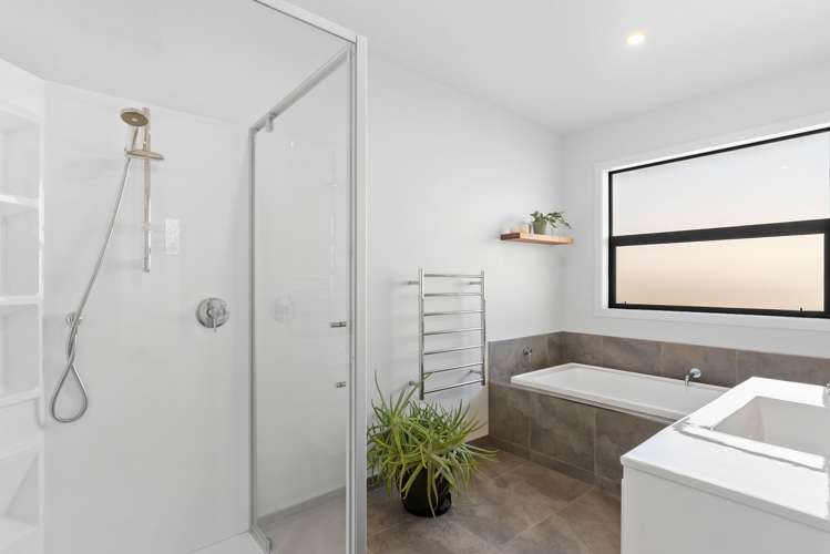 25 Bell Street Lake Hawea_14