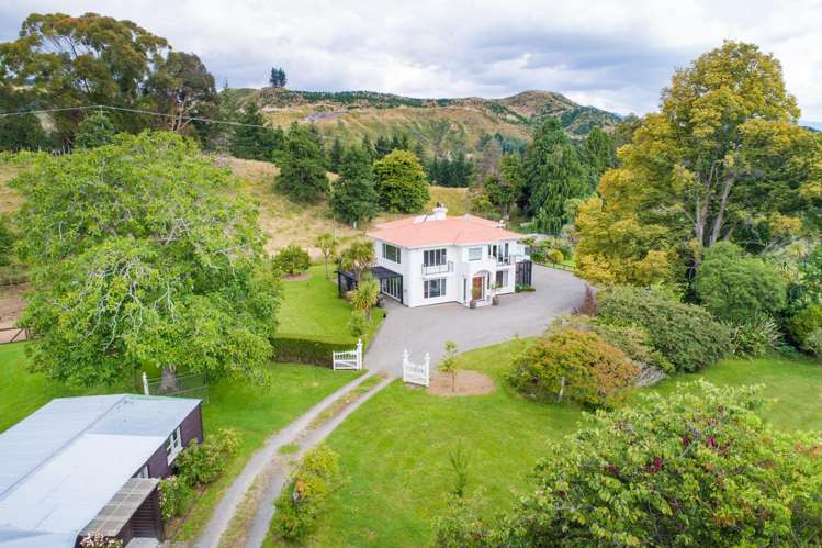 2136-2138 Pohangina Valley East Road Pohangina_22