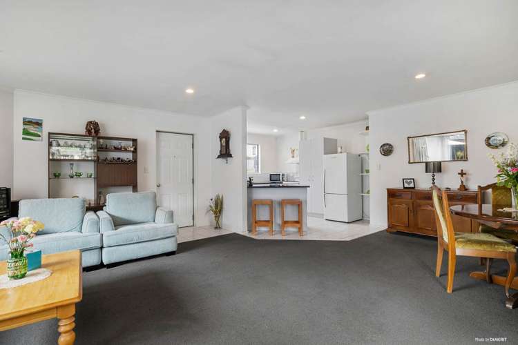 51 Hewlett Road Massey_6