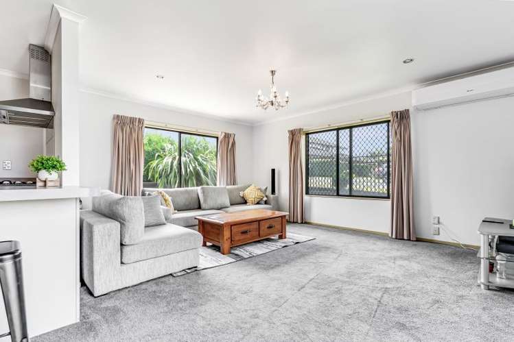 47 Somerton Drive Huntington_7