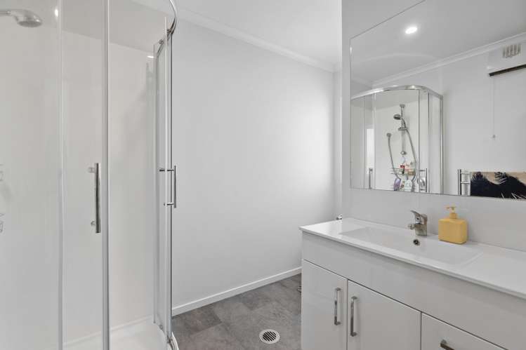 10/10 Burrows Place Frankton_11