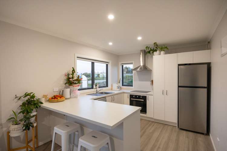 24 Marine Parade South Foxton Beach_17