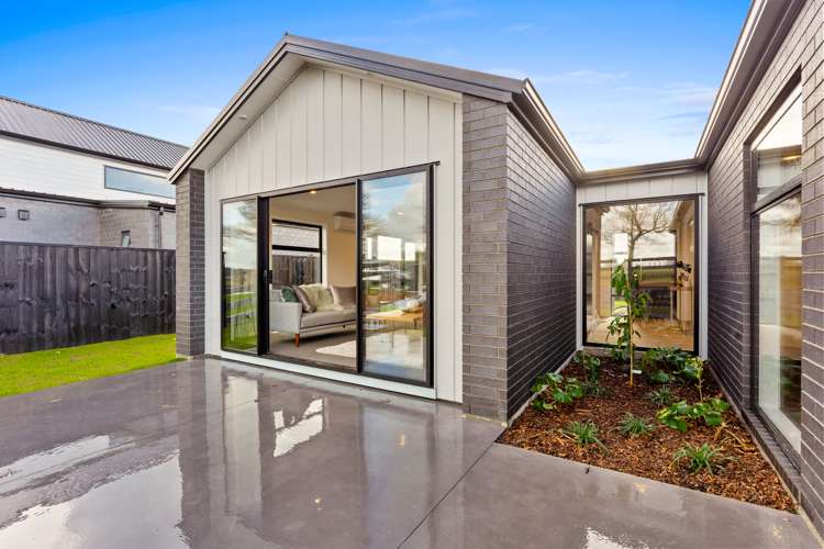 13 Puhitahi Hill Road Paerata_16