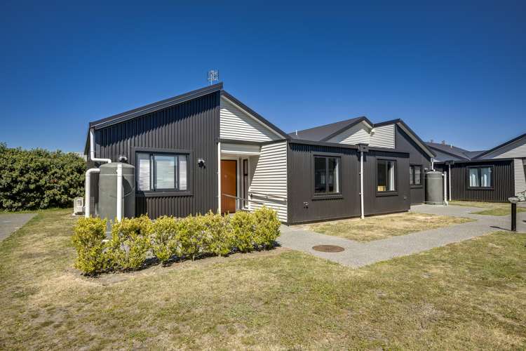 Units 3, 4, and 5/1018 Plunket Street_1