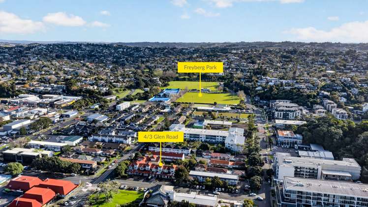 4/3 Glen Road Browns Bay_17