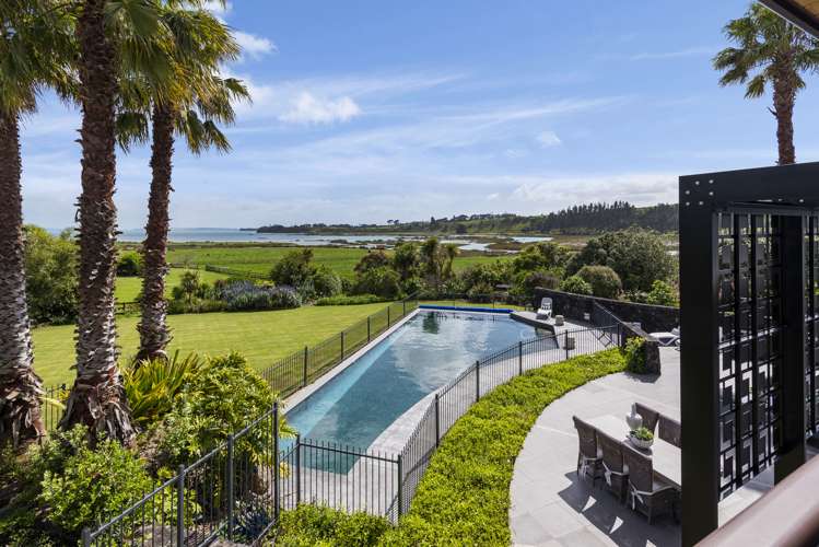 58 Porterfield Road Whitford_21