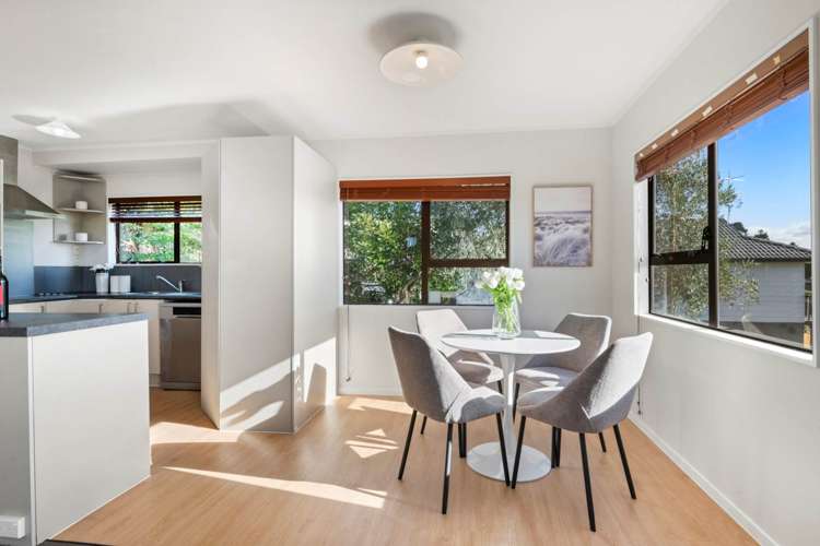 2/6 Sevilla Place Unsworth Heights_5