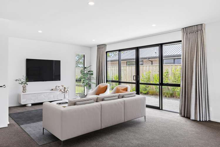 25 Crossley Avenue_4