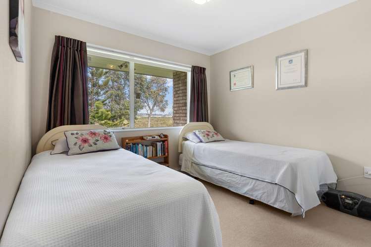 176 Lakeside Drive Orewa_19