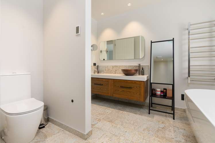 119 Racecourse Road Cambridge_29