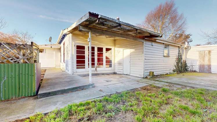 53 Middle Road Allenton_12