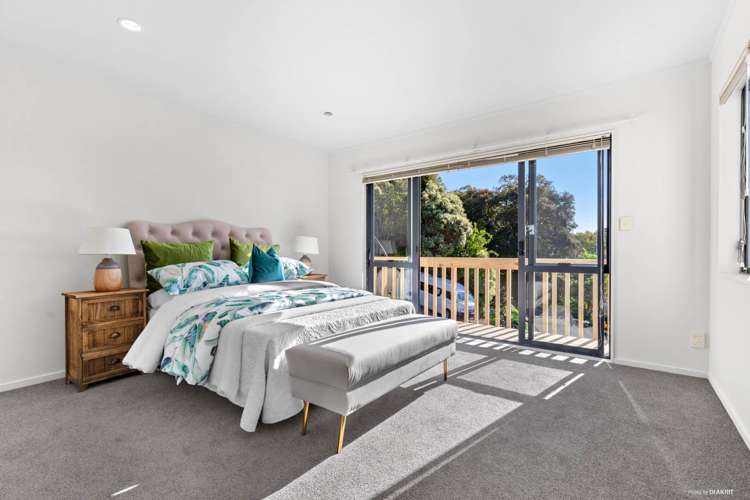 16/61a Birkdale Road Birkdale_6