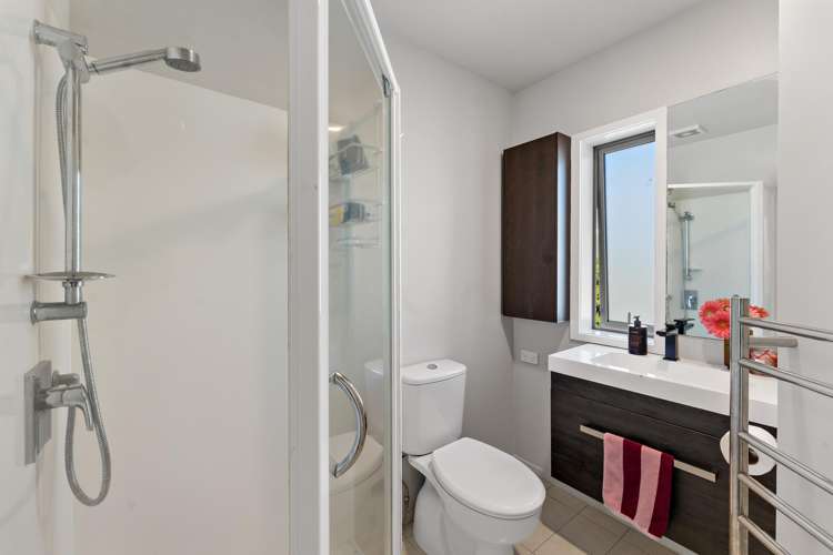 13/21 Hunters Park Drive Three Kings_12