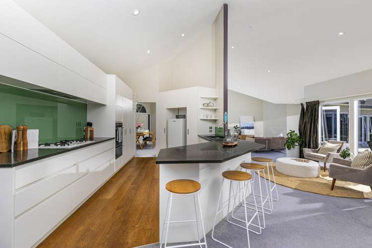 296 Oaia Road Muriwai_15