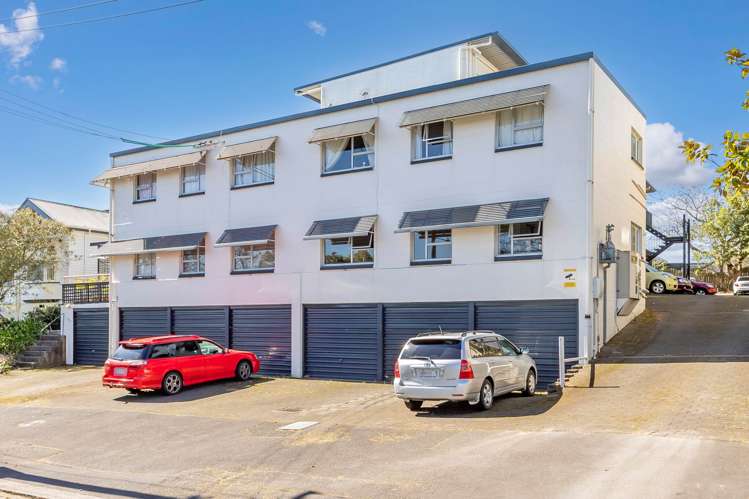 1/11 Balfour Road_0