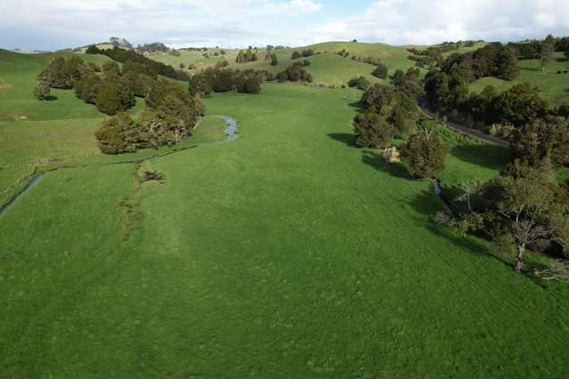 Corner of Paradise Road and State Highway 14 Tangiteroria_2