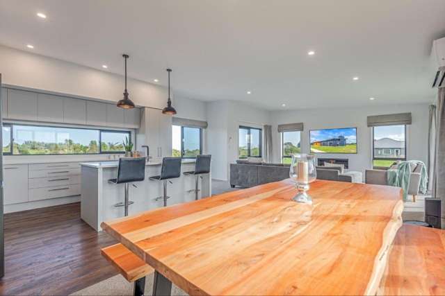 49 Johnstone Drive 10930_2