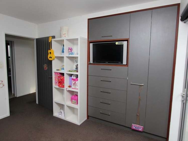 8 Westpark Close Allenton_11