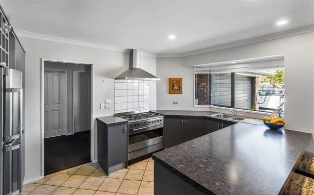 2 Keyes Mews Rolleston_2