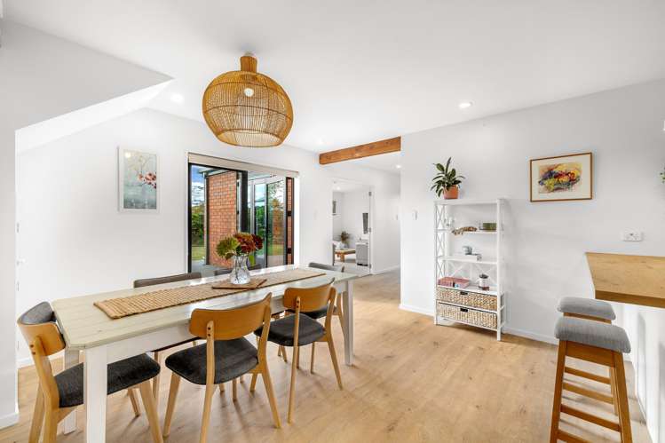 20 Sheraton Place Redwood_5