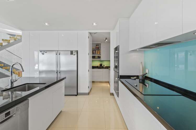 15 Omeo Crescent Redcliffs_7